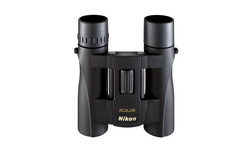 Nikon Aculon A30 10x25 has a Smooth Central Focus Knob