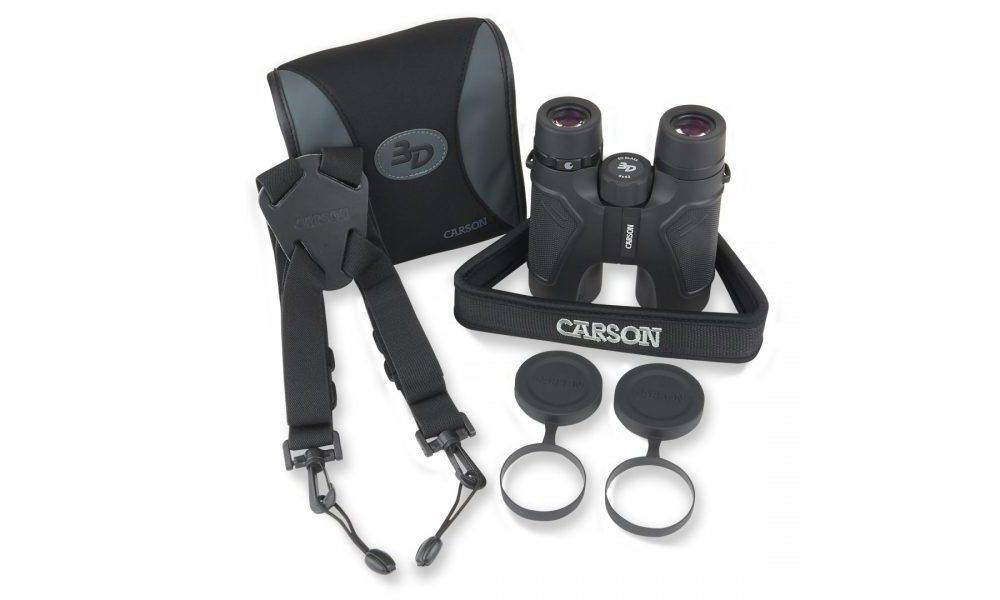 Carson TD-842ED 3D Series HD 8x42 has carry case, neck strap, shoulder harness, and lens cloth