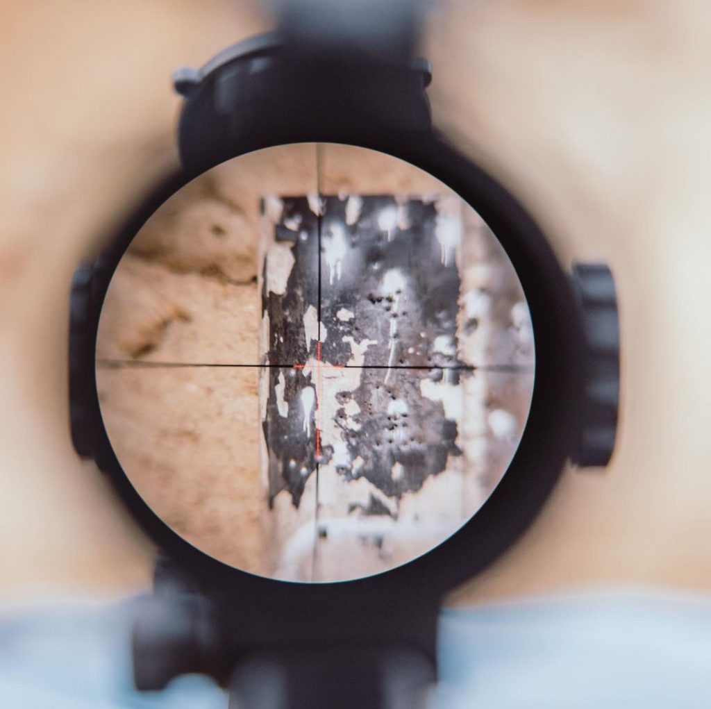 When you change the power setting on a first focal plane scope, the size of the reticle also changes