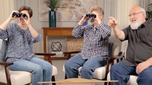 How to use binoculars: tips for glasses wearers and non-wearers alike-300